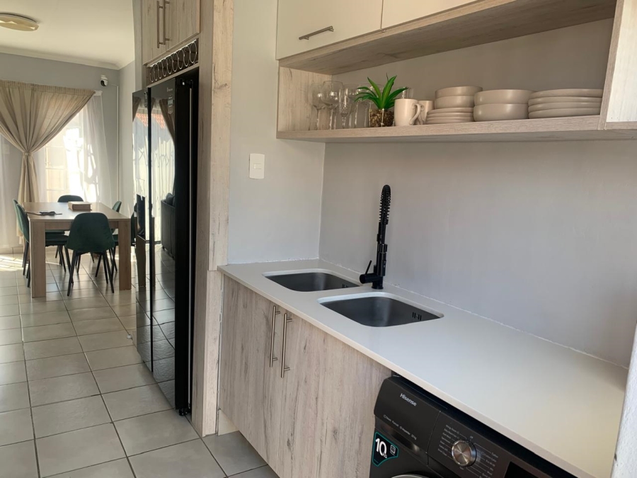3 Bedroom Property for Sale in Waterkloof East North West